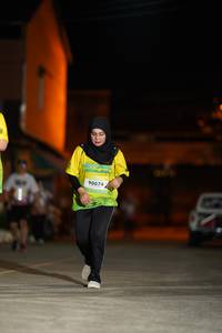 BIB: 90074
                            <button type="button" onclick="openModal(21744012)" class="btn btn-primary btn-sm float-right btn-popup" data-toggle="modal" data-target=".modal-high-quality">
                        <i class="fas fa-shopping-cart"></i> Add to Cart
                    </button>
                                            <button type="button" onclick="isThisMe(21744012, true)" class="btn btn-success btn-sm float-right btn-popup btn-isme hidden" data-toggle="tooltip" data-placement="bottom" title="นี่คือรูปของคุณใช่ไหม คลิกที่นี่เพื่อเอาเข้าอัลบั้ม">
                        <i class="fas fa-plus"></i> Add to album
                    </button>
                    <button type="button" onclick="isThisMe(21744012, false)" class="btn btn-warning btn-sm float-right btn-popup btn-isnotme hidden">
                        <i class="fas fa-ban"></i> Remove from album
                    </button>